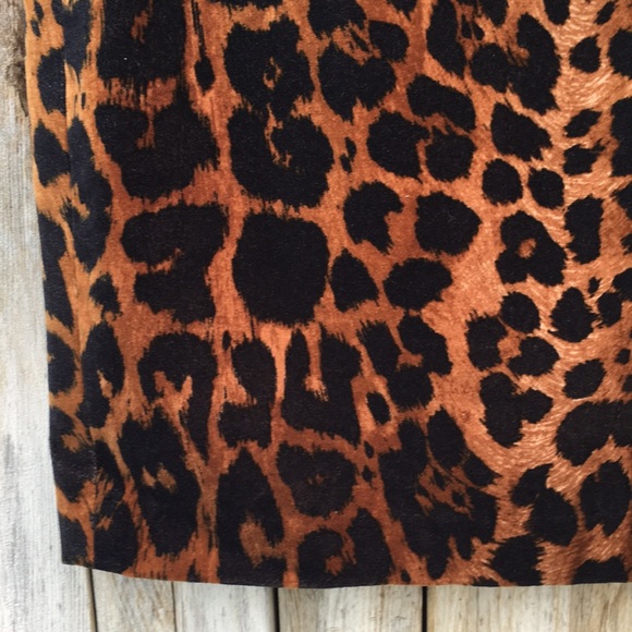 NWT Talbots Leopard Print Velvet Pencil Skirt 4P - Picture 5 of 13
